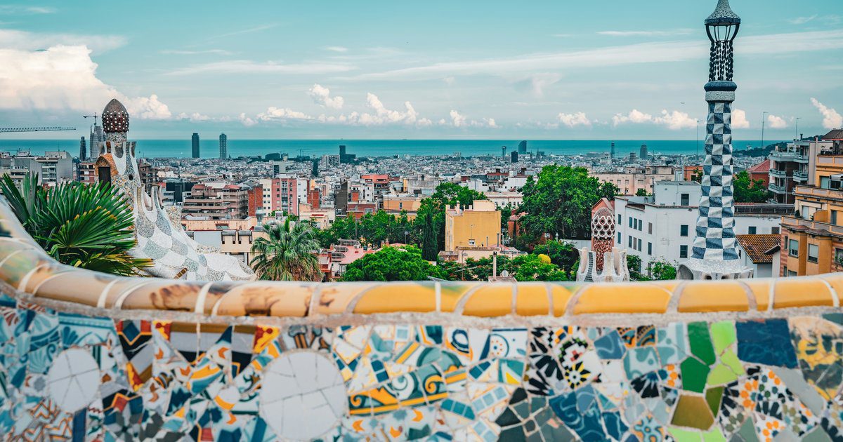 Barcelona Travel Guide: Gaudí, Beaches and Catalan Flavours